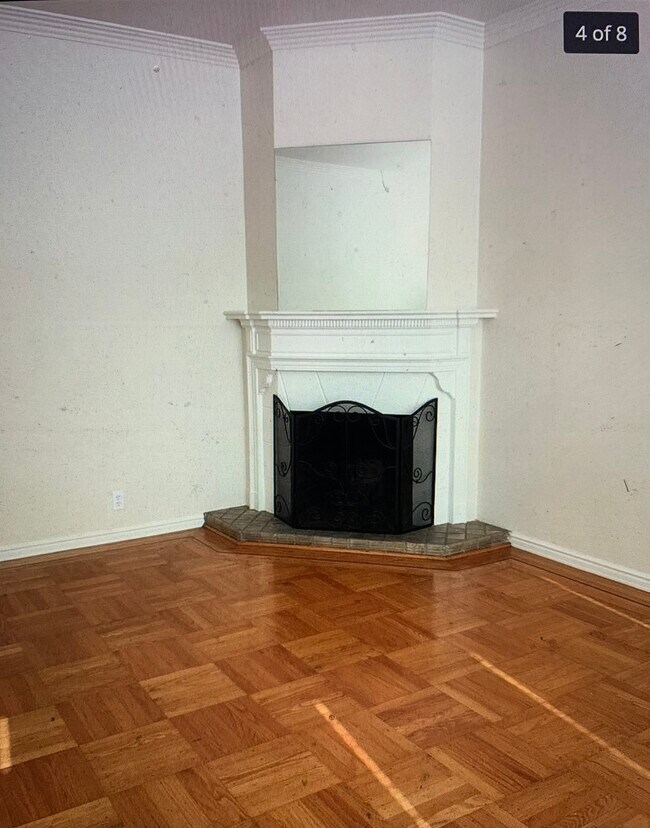 Fireplace in living room - 3006 Turk Blvd