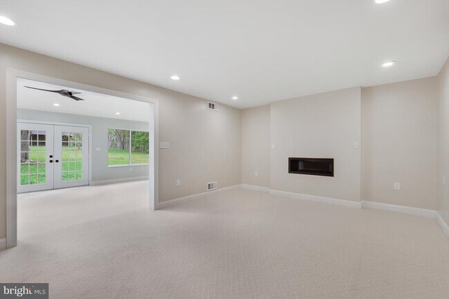 Foto del edificio - 9036 Jeffery Rd