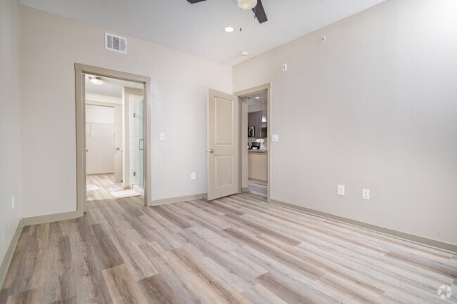 1HAB, 1BA - 687 ft² Habitación - Avita Alamo Heights