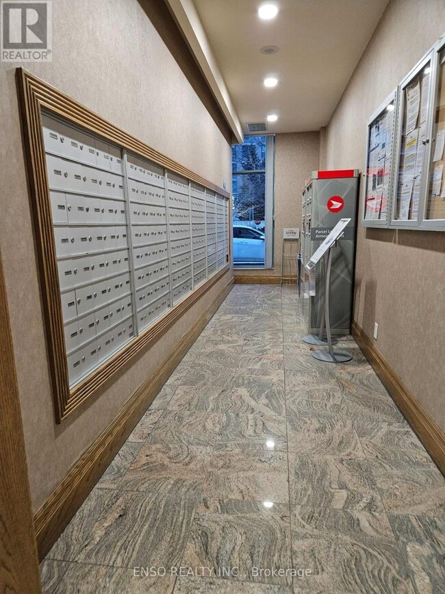 Photo du bâtiment - 5508 Yonge St