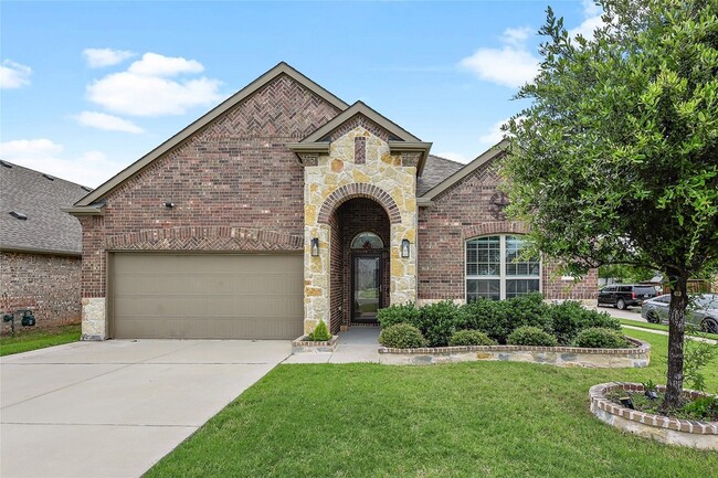 Building Photo - 4300 Lakeview Dr