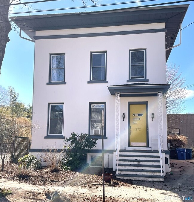 Building Photo - 272 St John St