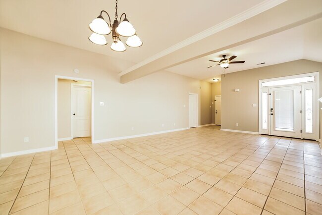 Foto del edificio - 3800 Lake Village Cove