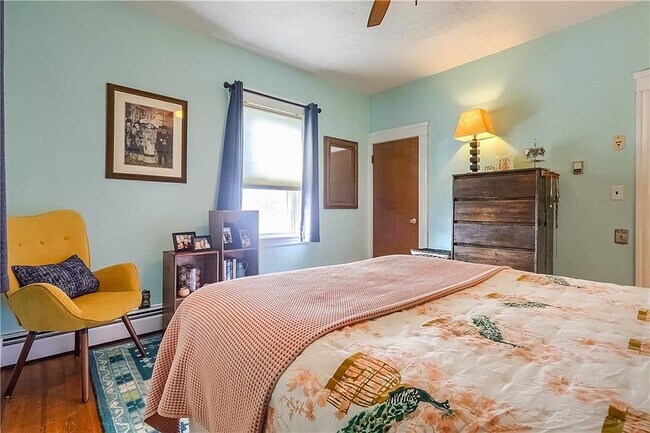 Bedroom 1 - 60 Maplewood Ave