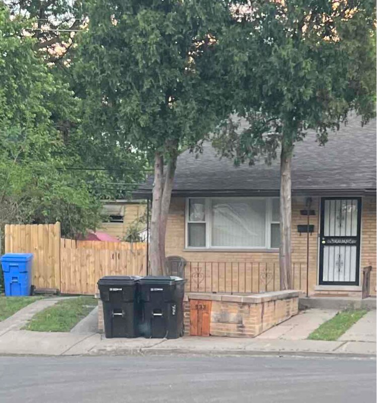 Primary Photo - 933 W 116th St