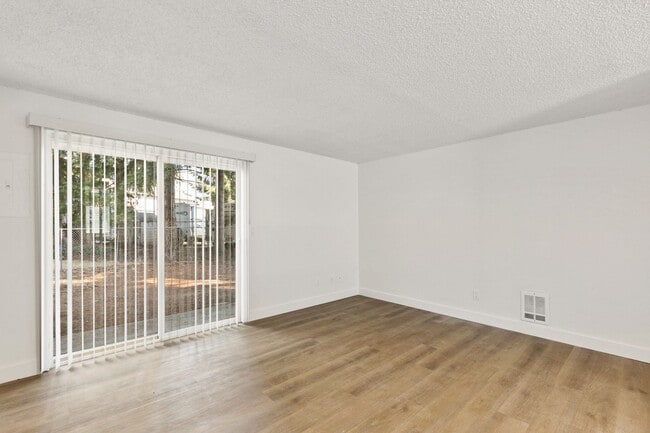 Interior Photo - Arise Townhomes