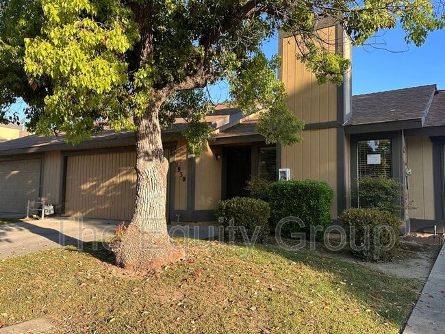 Building Photo - 1930 E Harold Ave