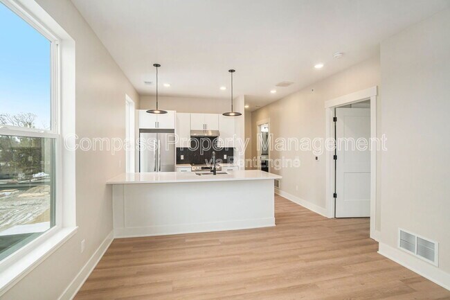Foto del edificio - 5477 32nd Ave