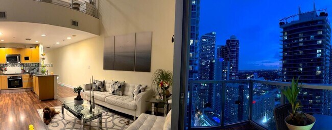 Foto del edificio - 1050 Brickell Ave