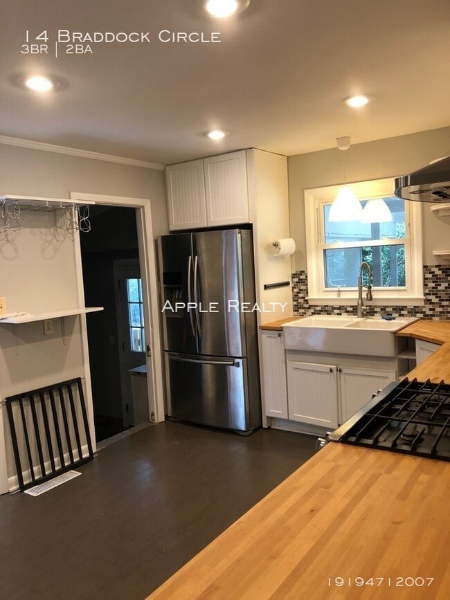 Building Photo - 14 Braddock Circle - Available Now!!