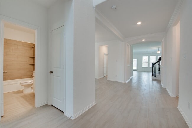 Building Photo - 8806 Spinning Mill Dr