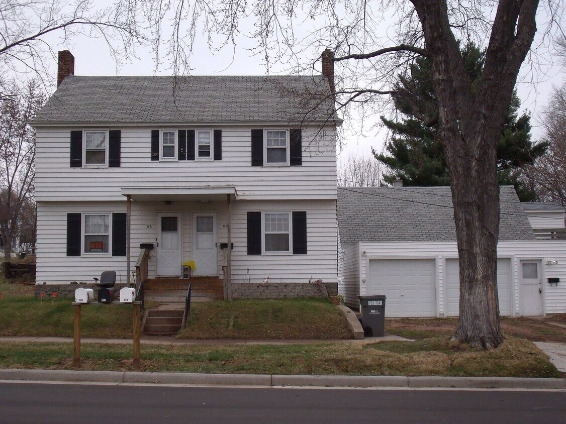 Unit Available is on Left - 116 Walnut St