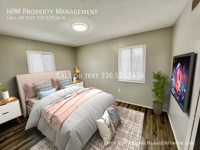 Foto del edificio - 20584 Lorain Rd