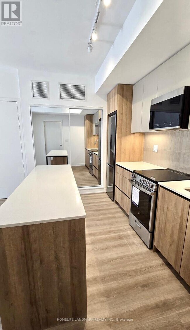 Photo du bâtiment - 30 All Nations Dr