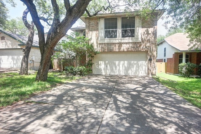 Foto del edificio - Two-Story House in Milwood!