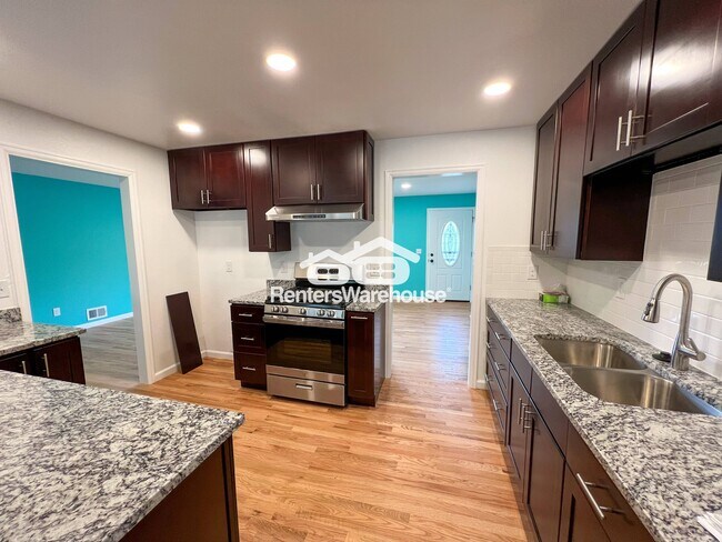 Foto del edificio - 12496 E Park Ln Dr