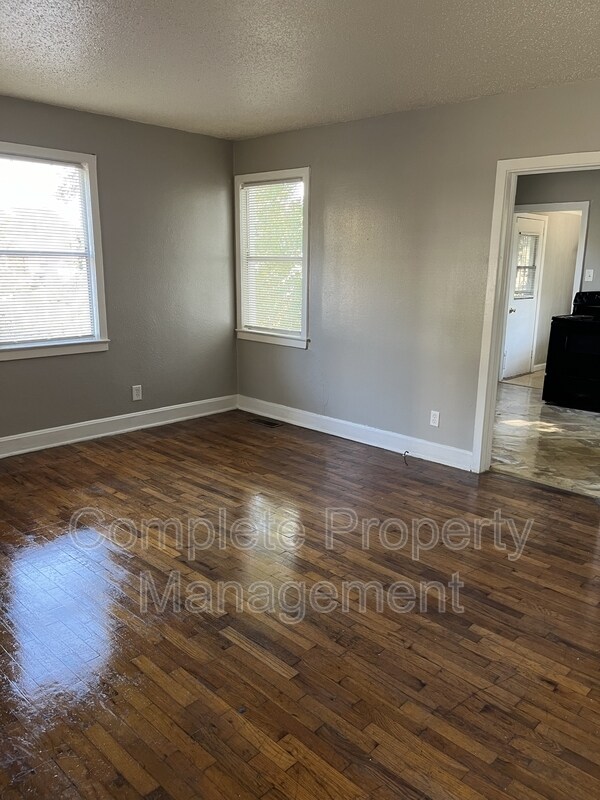 Foto del edificio - 2213 Fulton Ave SW