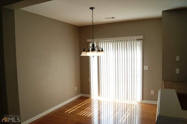 Building Photo - 2754 Deerwood Ln