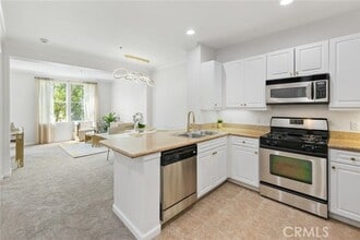 Building Photo - 3207 Watermarke Pl