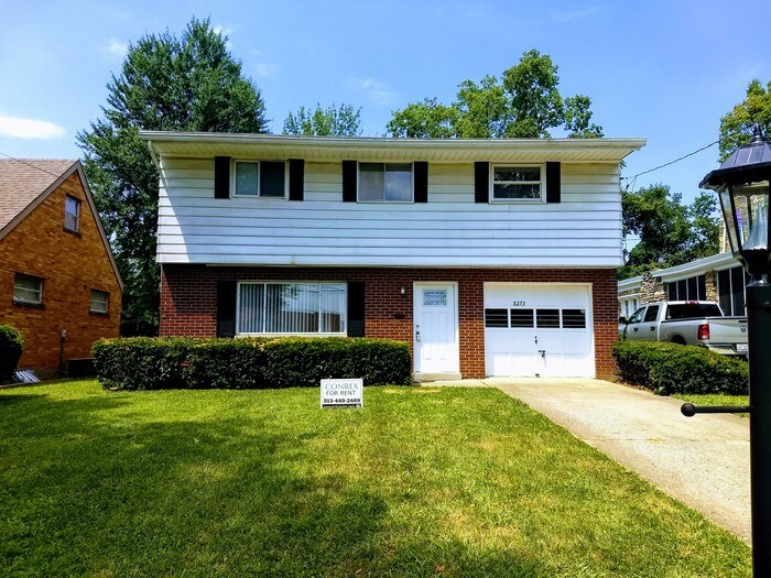 Primary Photo - 8273 Bobolink Ave