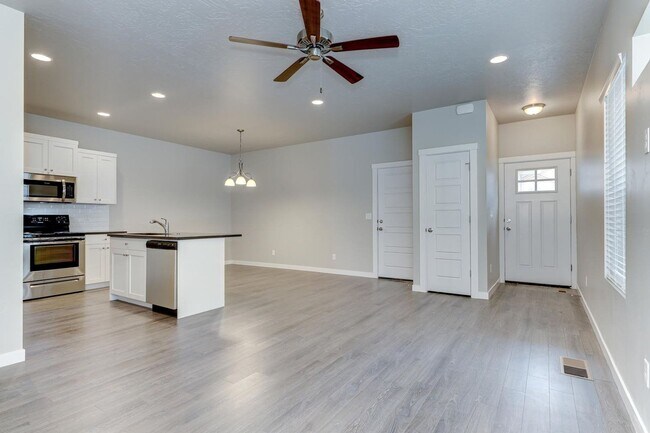 Foto del edificio - 2207 Ison Ct