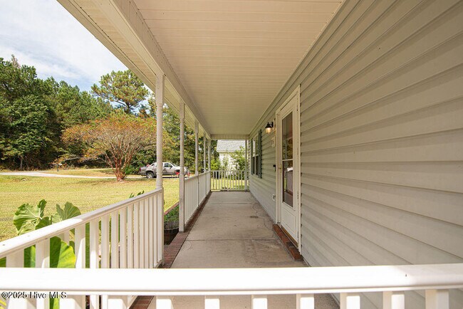 Foto del edificio - 854 Jim Blake Rd