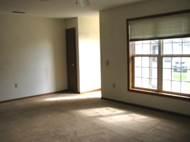 Building Photo - 434 N Mill St