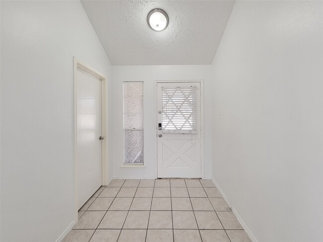 Building Photo - 8514 Opalwood Ct