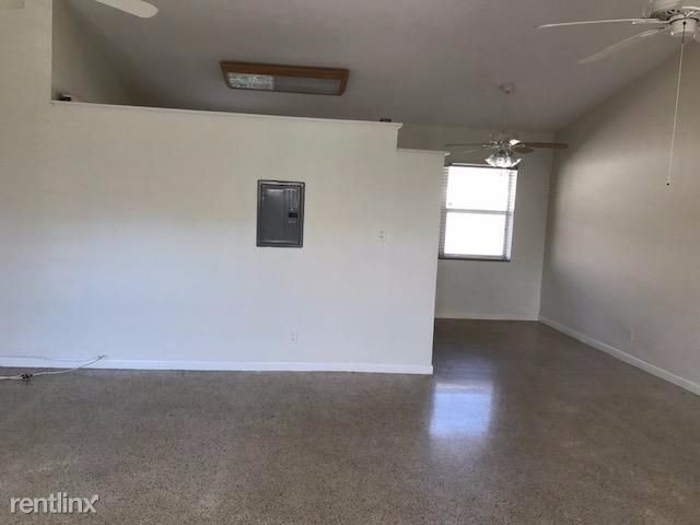 Foto del edificio - 2648 Middle River Dr