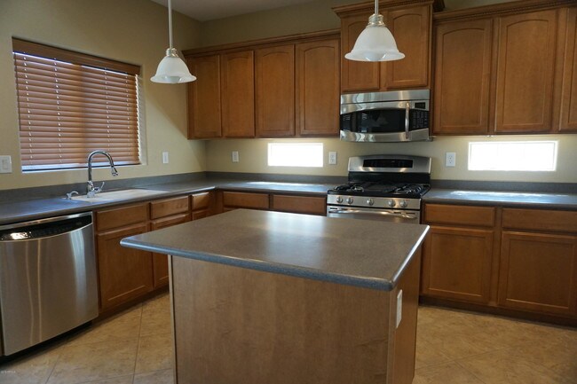 Building Photo - 3225 N 137th Dr