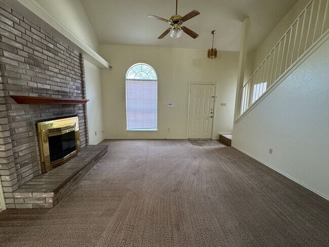 Foto del edificio - 2808 Bluejay Dr