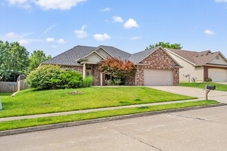 Building Photo - 4804 Cedar Coals Ct
