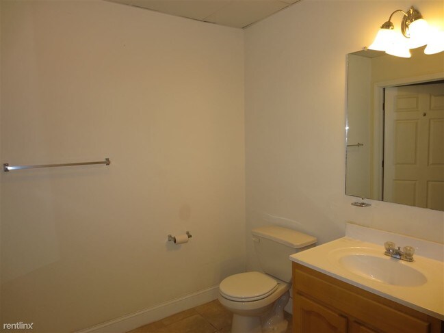 Foto del edificio - 390 Charles St