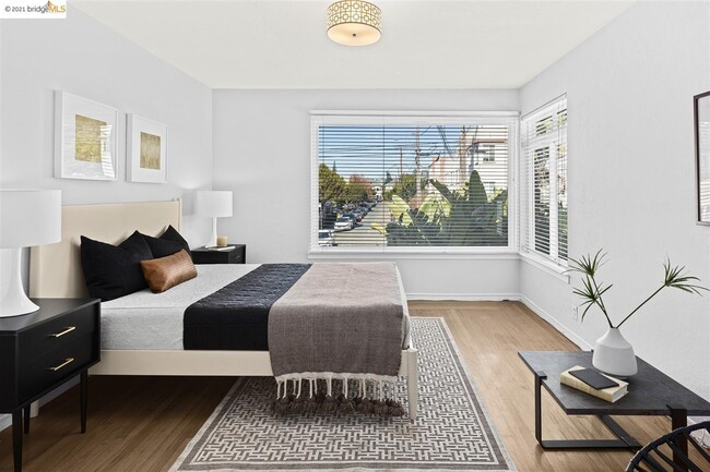 Building Photo - 525 Alcatraz Ave