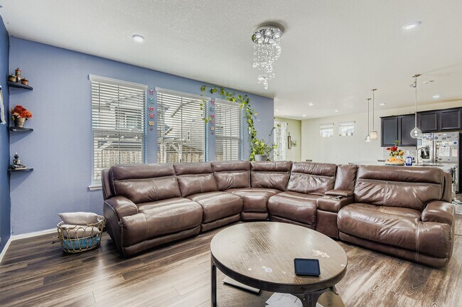 Foto del edificio - 3103 Jonquil St