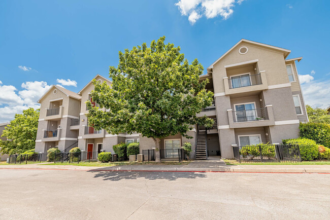 TrailsideEXTam_724_037_xf - Trailside Apartments