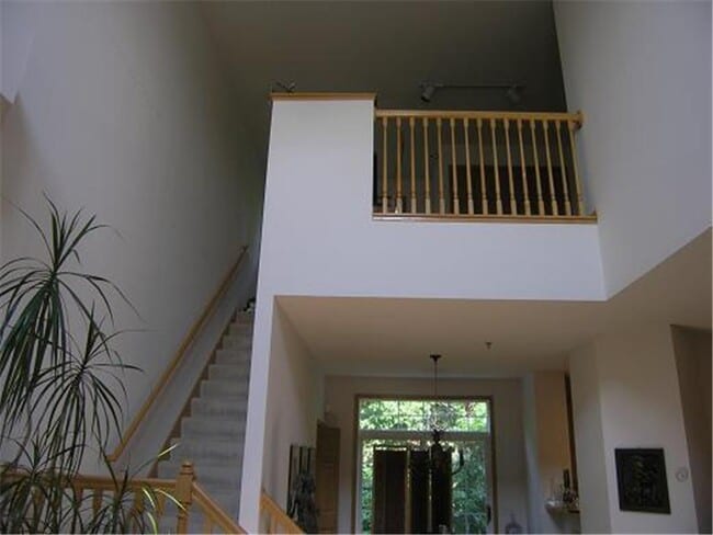 Building Photo - 1709 Elm St