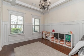 Building Photo - 5461 Everlook Cir