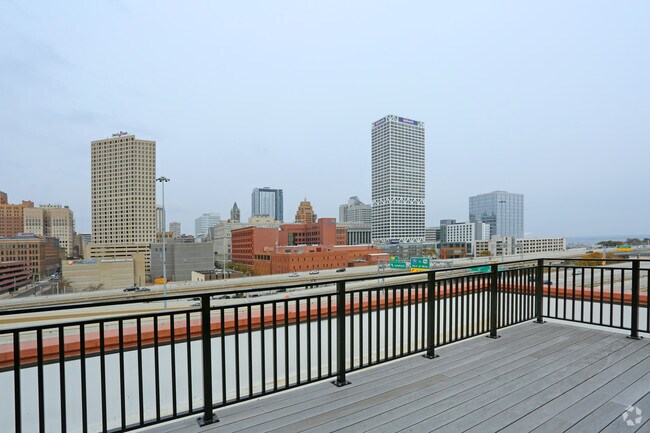 Vista a la terraza penthouse, disponibles ahora mismo! - Atelier Third Ward Apartments