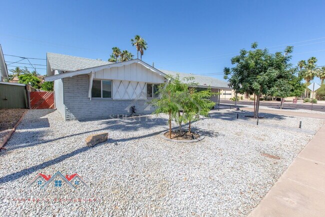 Foto del edificio - 7550 E Edgemont Ave