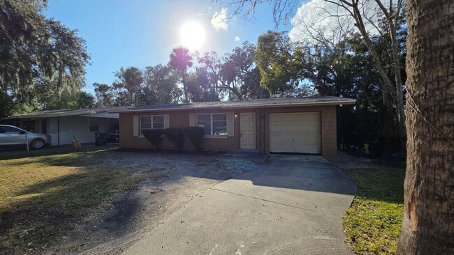 2 Bedroom 1 Bath Single Family Home - 2 Bedroom 1 Bath Single Family Home