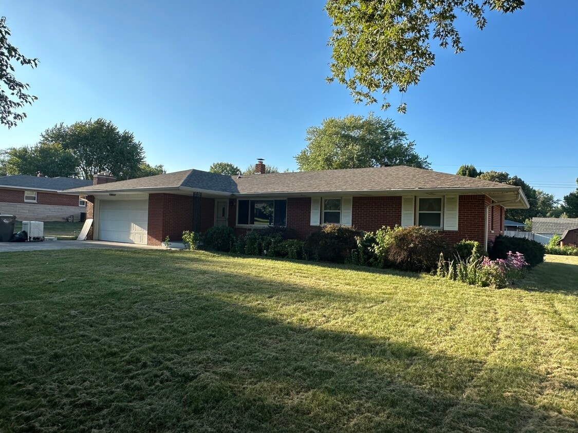 316 b Dr, Indianapolis, IN 46227 House Rental in Indianapolis, IN