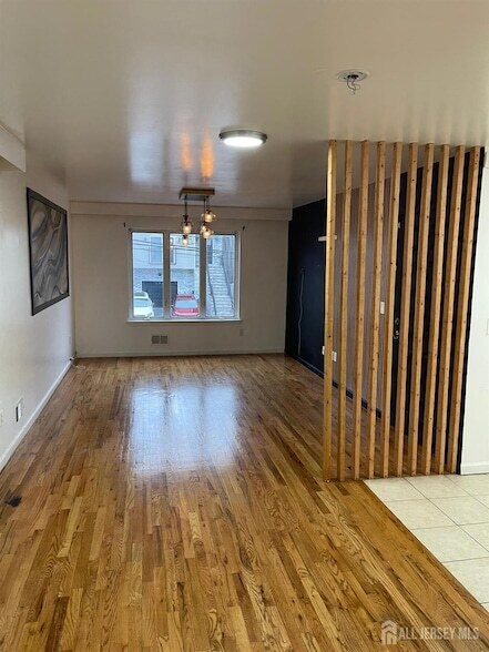 Foto del edificio - 1089 Magnolia Ave