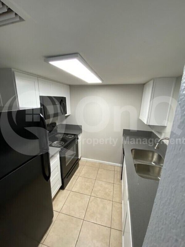 Foto del edificio - 4337 N 19th Dr