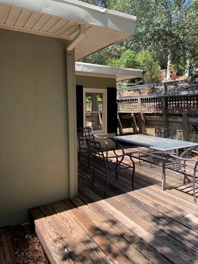 Foto del edificio - 1145 Grandview Ave