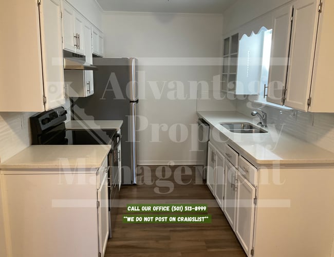 Building Photo - 3 Wallace Dr