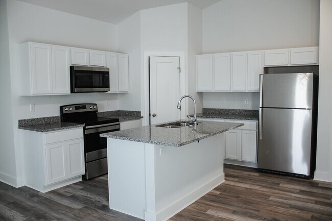 Building Photo - Froli Villas Alex Plan