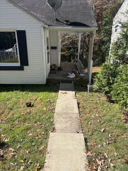 Building Photo - 226 Granville Ave