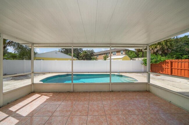Building Photo - 5726 Ridgestone Dr