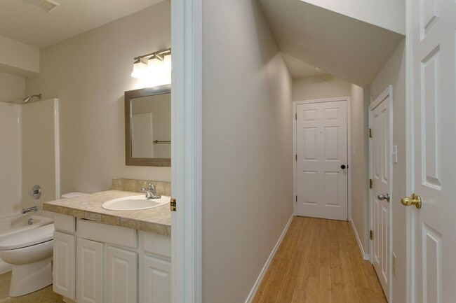 Building Photo - 3417SW